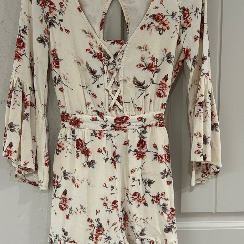 American Eagle Outfitters Floral Romper - Cream and Red